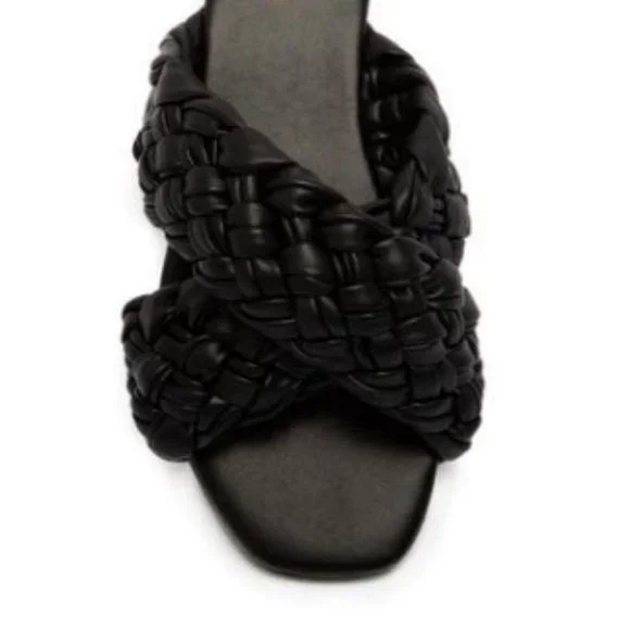 !! NEW !! Braided Slide Sandals in Black - Picture 3 of 4